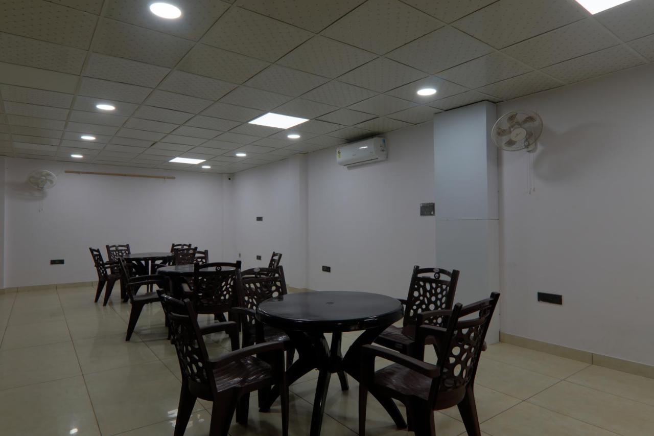Shri Tirupati Residency Hotel Lucknow Eksteriør billede