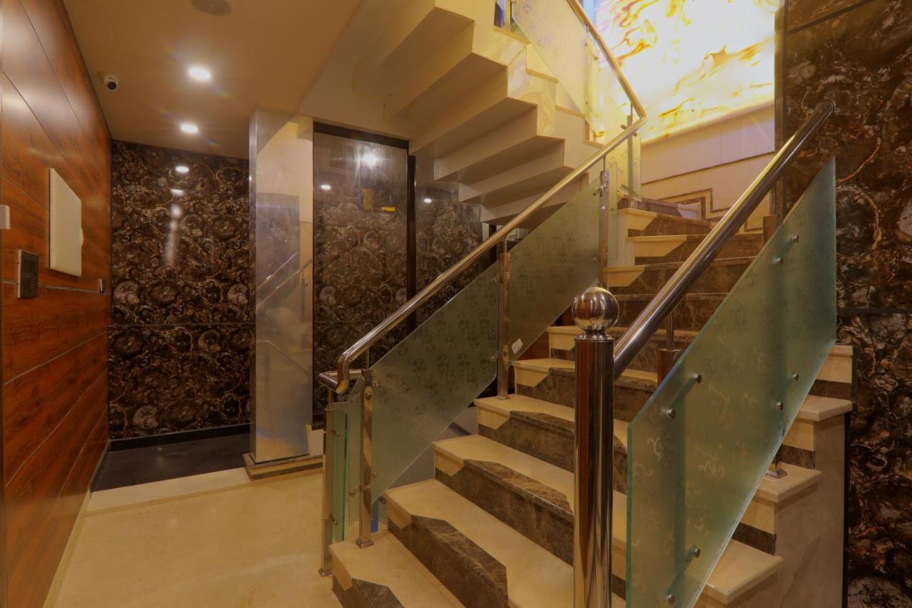 Shri Tirupati Residency Hotel Lucknow Eksteriør billede