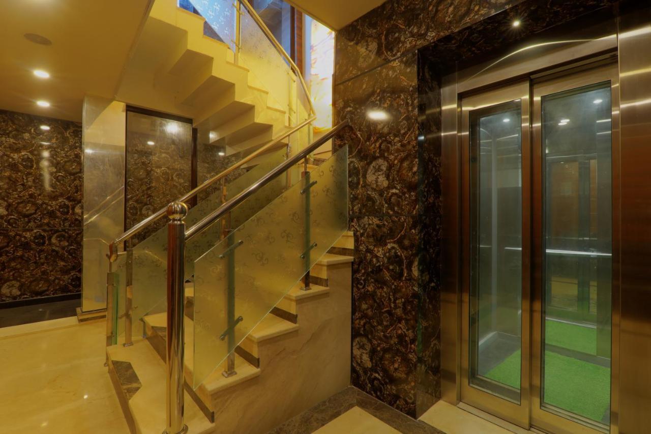 Shri Tirupati Residency Hotel Lucknow Eksteriør billede