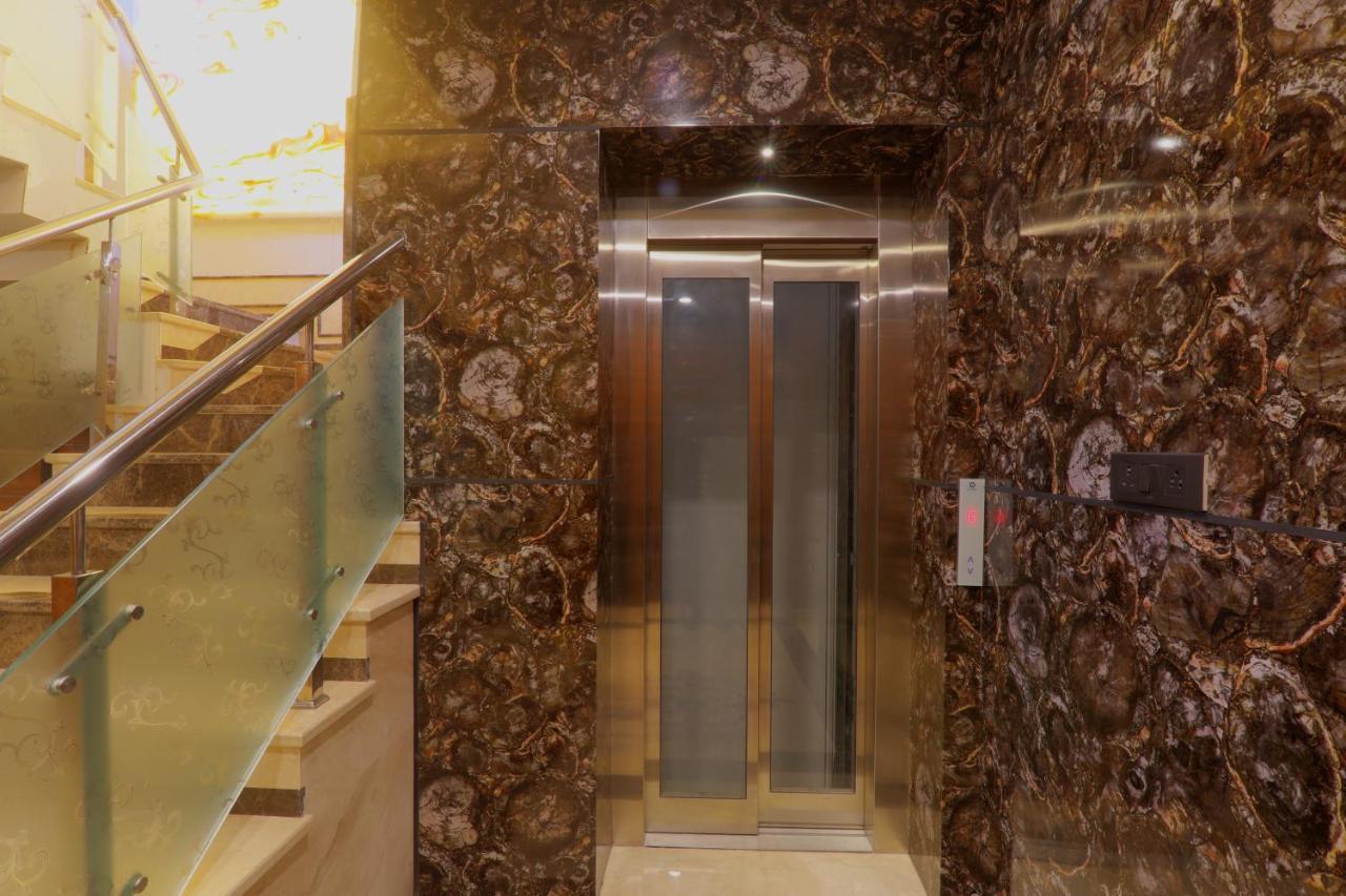 Shri Tirupati Residency Hotel Lucknow Eksteriør billede