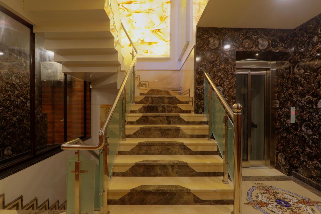 Shri Tirupati Residency Hotel Lucknow Eksteriør billede